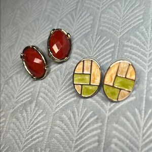 Red and Green Oval Earrings Set